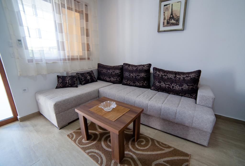 Kollari Apartments Ulcinj Exterior photo